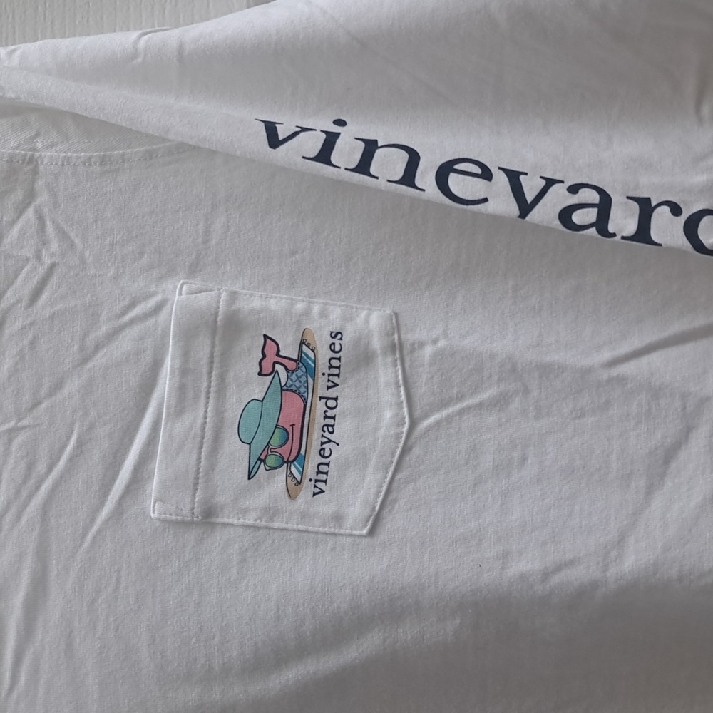 Vineyard Vines White Tee with Pink Whale and Blue Hat Large - Picture 4 of 4